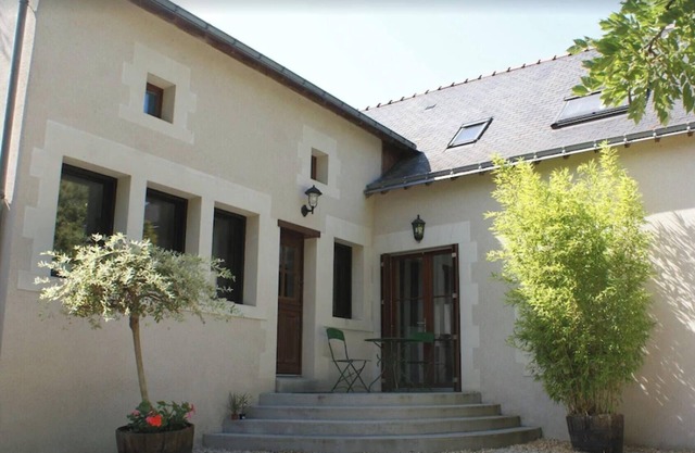 Homerez - Encantadora Casa Familiar en Denée con Jardín y Ocio