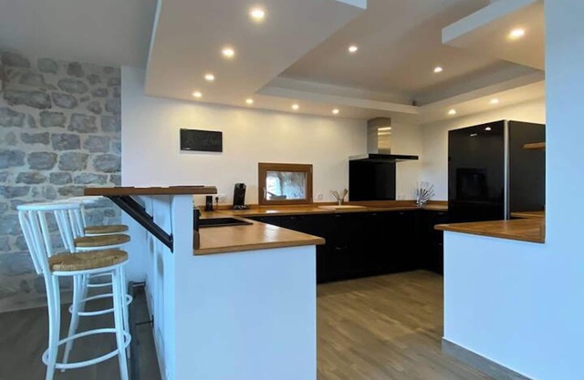Homerez - Casa encantadora en Balazuc con jardín y muebles de exterior