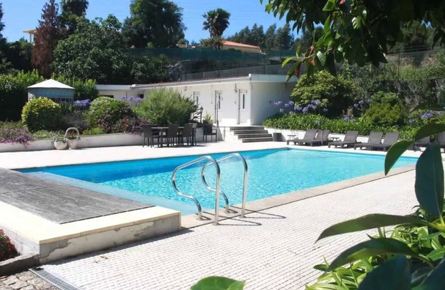 Homerez - Acogedora casa con piscina en Vandoma