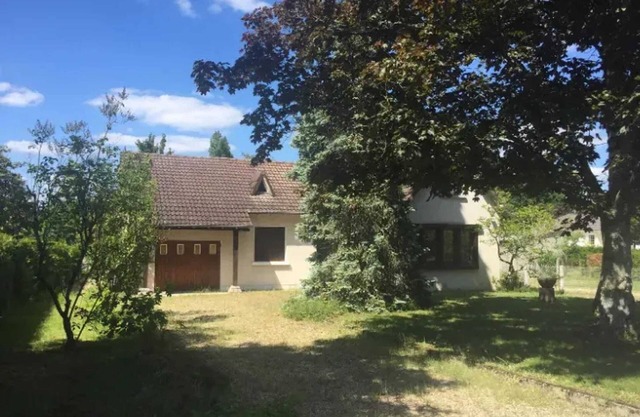 Homerez - Casa independiente con jardín en Vierzon