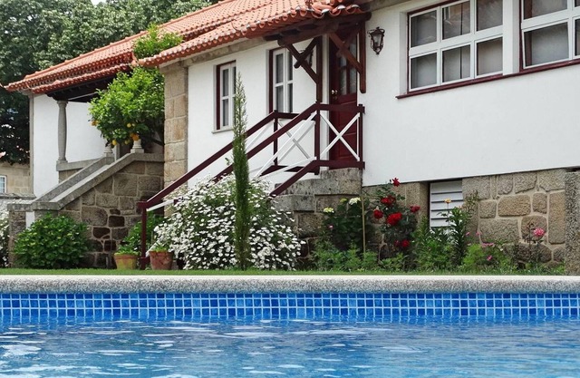 Homerez - Casa para 8 pers. con piscina compartida, jardín y terraza en Vouzela