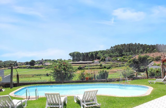 Homerez - Casa en Requião con piscina