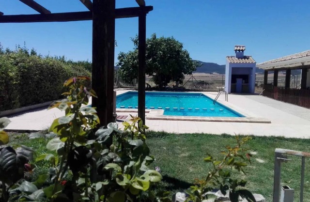 Homerez - Casa con Jacuzzi y Vistas a las Montañas en Noguericas