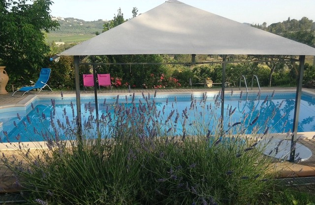 Homerez - Chalet a la montaña para 2 pers. con piscina compartida en Perugia