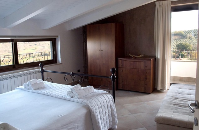 Homerez - Casa para 6 pers. con piscina compartida y jardín en Bosco di Caiazzo