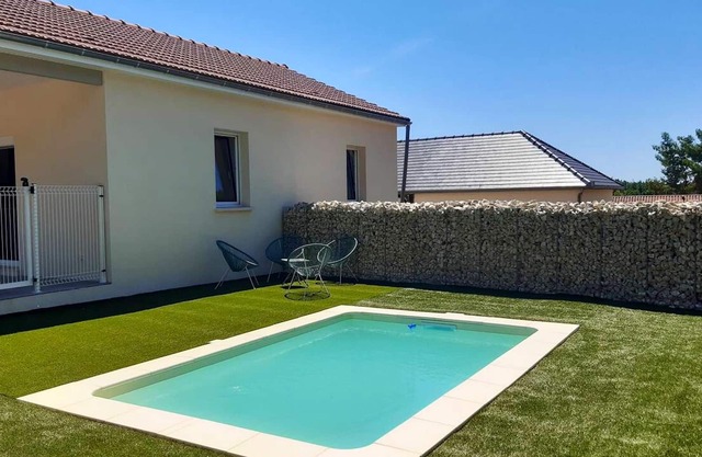 Homerez - Bonita villa para 6 pers. con piscina y terraza en Martel