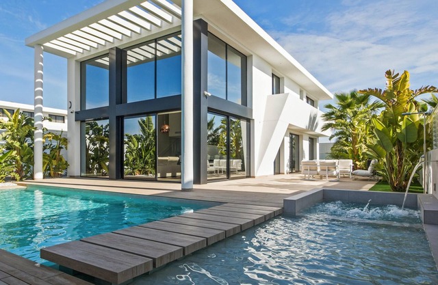 Homerez - Villa a 6 km de la playa para 6 pers. con piscina en San Fulgencio