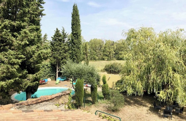 Homerez - Espaciosa villa con piscina en Saze