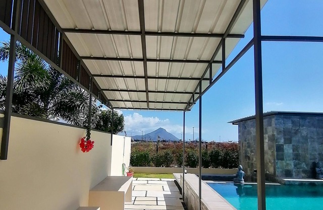 Homerez - Villa 2 km away from the beach with swimming-pool, jacuzzi and garden