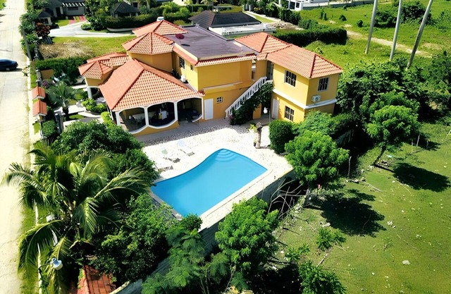 Homerez - Villa en Nagua, piscina privada