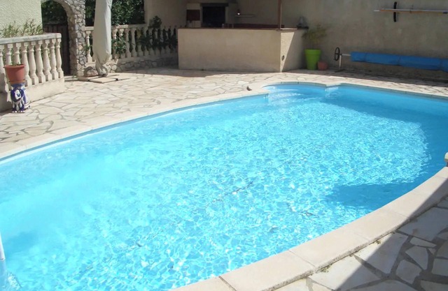 Homerez - Villa con piscina en Poussan
