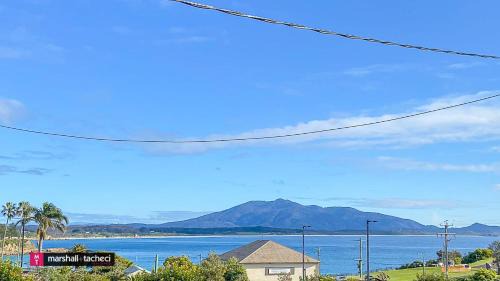 Horseshoe Beach House 4 Young Street, Bermagui