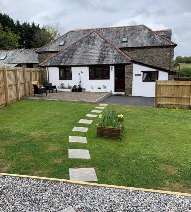 Horseshoe Cottage