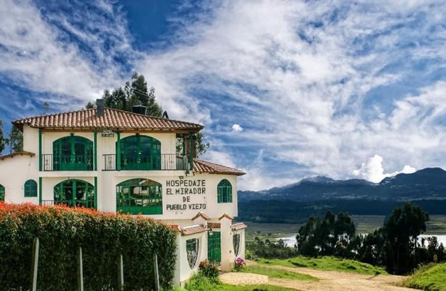 Hospedaje Mirador de Pueblo viejo