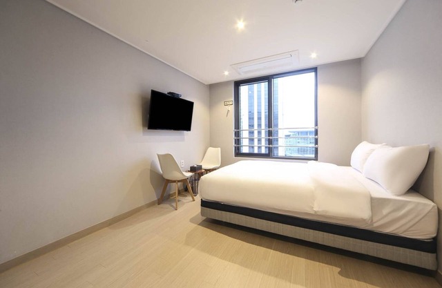 Hotel 26