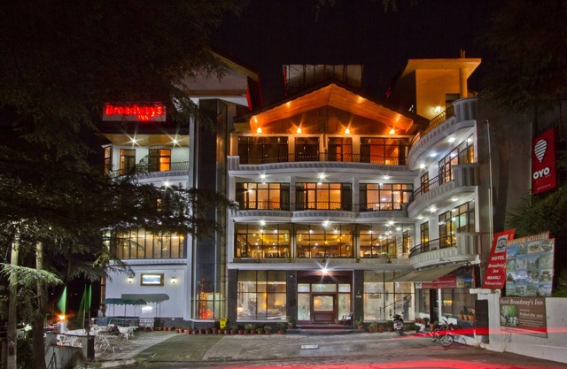 Hotel Broadways Inn