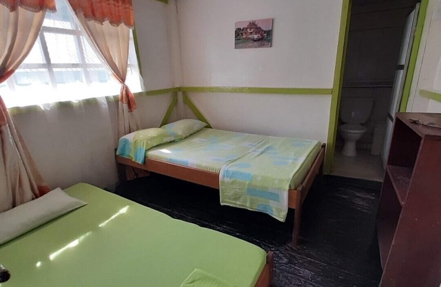 Hotel con muy buena ubicación cerca del centro de Puerto Nariño.