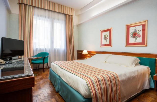 Hotel Crivi's