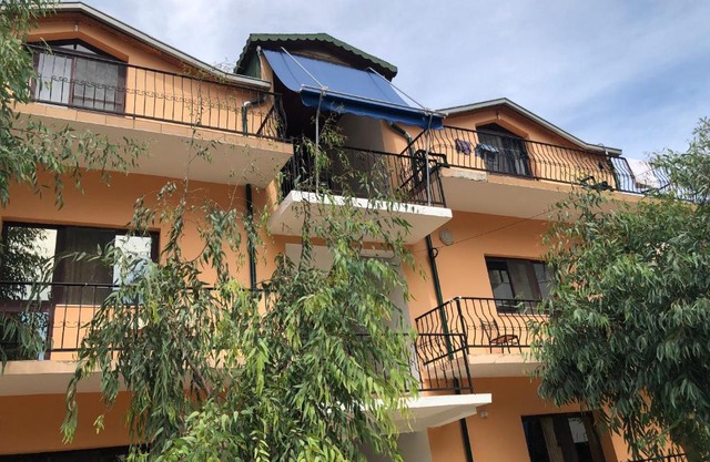 Hotel Gjinaj