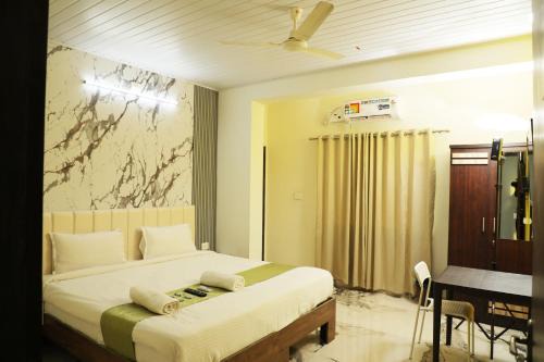 Hotel Heraa Inn