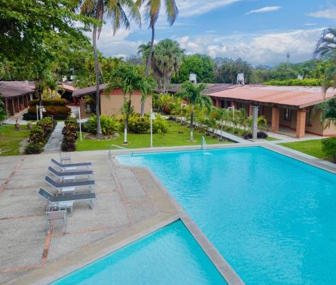 Hotel Las Espuelas, Bar & Restaurant