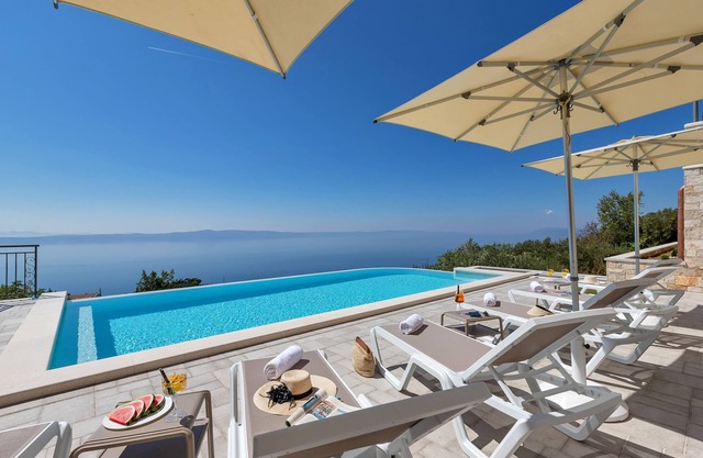 Hotel Nature's Retreat, Deluxe double room with balcony and sea view