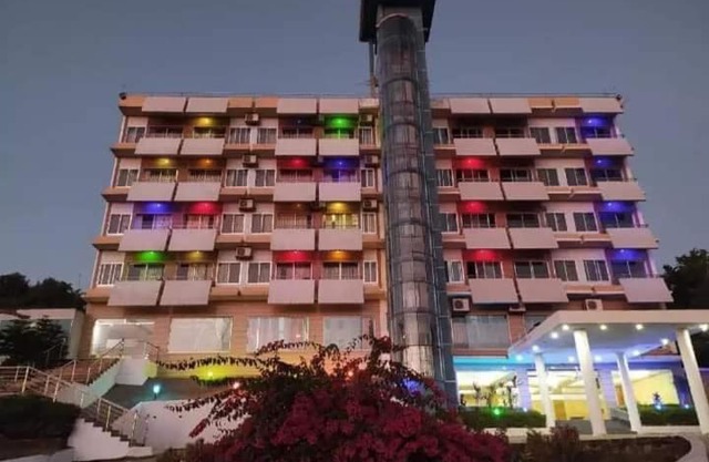 Hotel Night Heaven