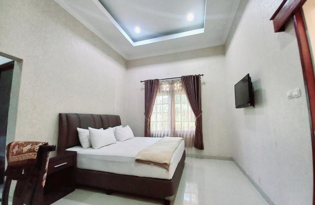 Hotel Ningrat Syariah near Alun Alun Bangkalan