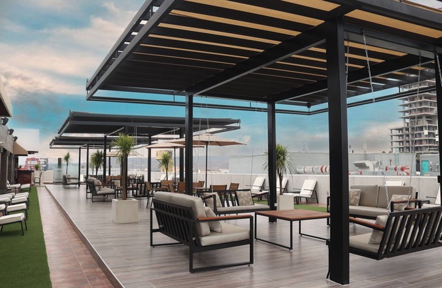 Hotel West Plaza