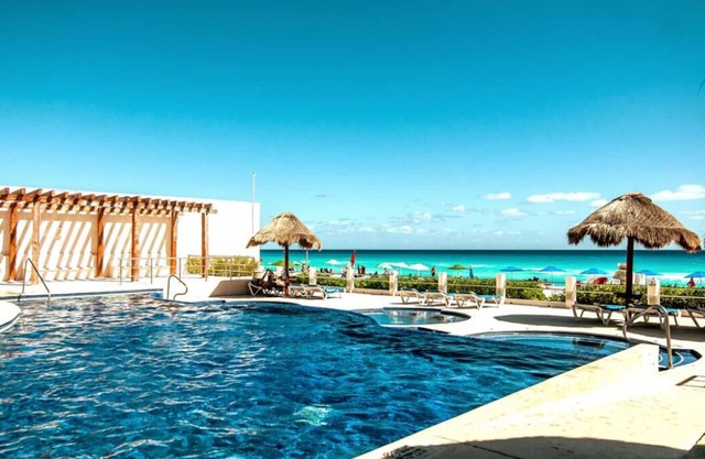 HotelZone L17 BeachAccess