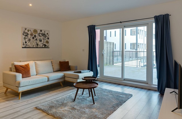 Hounslow Apartments by Charles Hope