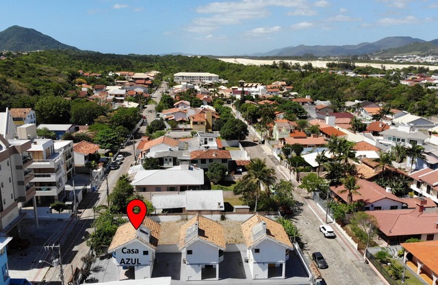 Villa Verano - Casa AZUL - 6 Personas - WiFi Gratis / TV Cable / Aire Cond. - Coz Compl