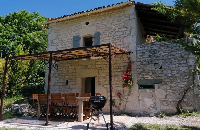 House for 8 people with swimming pool, south west of france