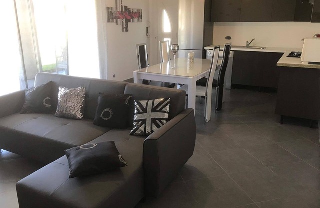 Casa f3 en alquiler por semana