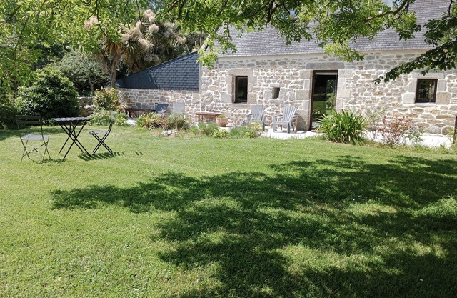 Casa "Francoise" a 3Km de La Torche y 2Km de la playa, en plena naturaleza.