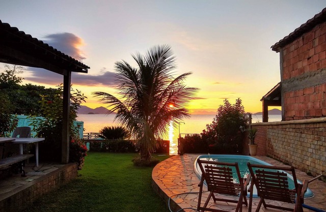 Casa frente al mar con hermoso amanecer, terraza para una buena pesca Con wifi.