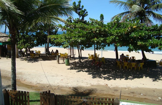 Casa frente a la playa Sununga, adecuado para familias. estructura completa