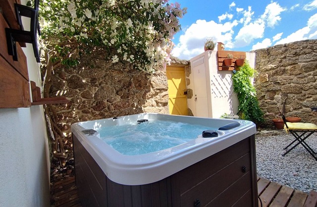 Casa del siglo XIX totalmente renovada con Jacuzzi y aire acondicionado.