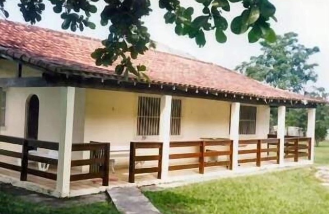 CASA CERCA DE LA PLAYA CON PISCINA, SAUNA, CAMPO DE FÚTBOL, BARBACOA
