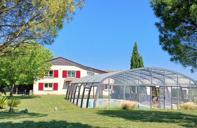 Casa de 175m², piscina privada, climatizada con cobertizo alto y jardín de 5000m².