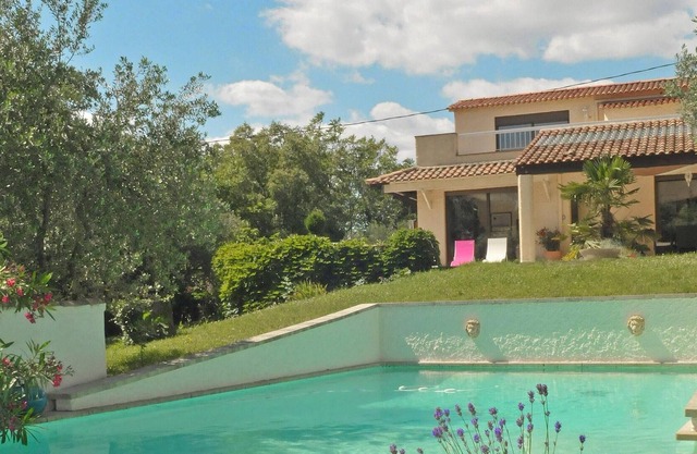 Casa / villa / chalet - Nîmes