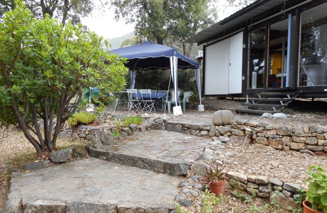 House was destroyed by arson in May 2022 and no longer exists-------