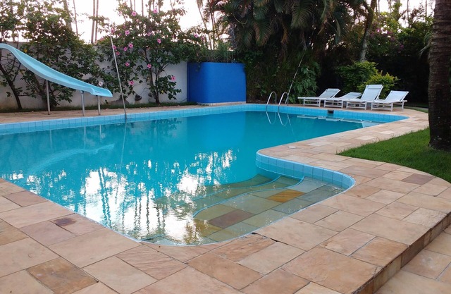 MANSIÓN DE ALTO ESTÁNDAR CON PISCINA ESPECTACULAR