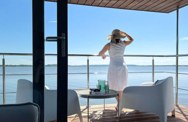 Casa flotante en Łazy cerca de Jamno y mar