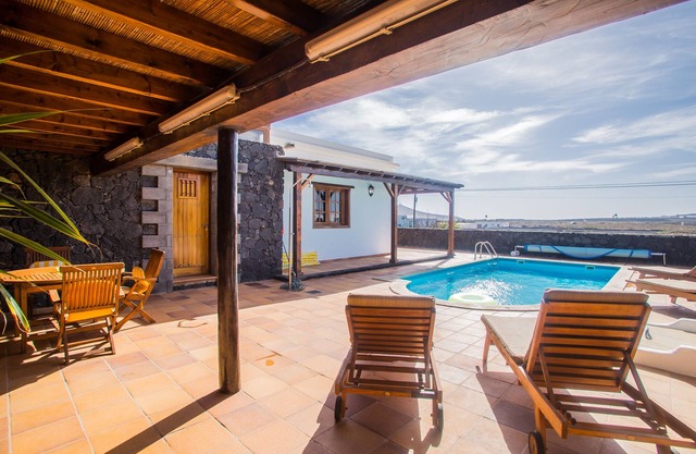 Casas y villas Juan y Juani lanzarote piscina, Wifi Gratis y mucha tranquilidad2