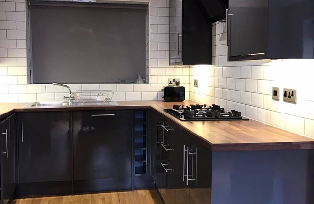 HU1 Stylish cosy central apartment H3