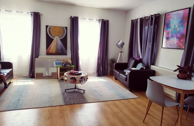 Huge luminous 1 bed flat in East London