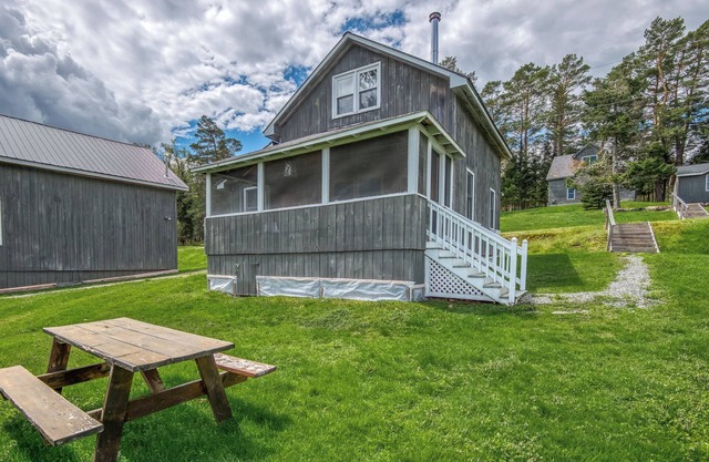 ¡Hunter Cove Cabin # 4 en la comunidad de Hunter Cove Cabins!