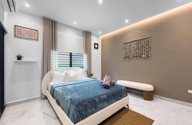 Hyde Park #3 | Comfy Apt W/ Parking @ San Juan