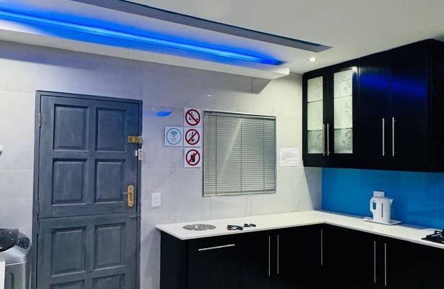 Icebolethu Guest House